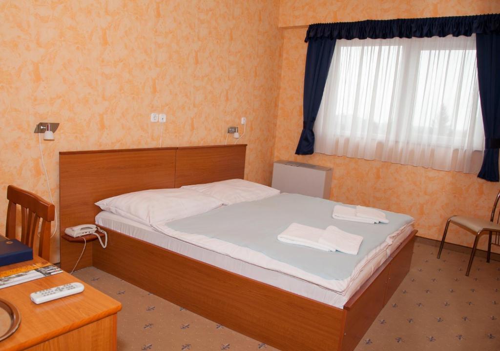 Konig Hotel Nagykanizsa Room photo